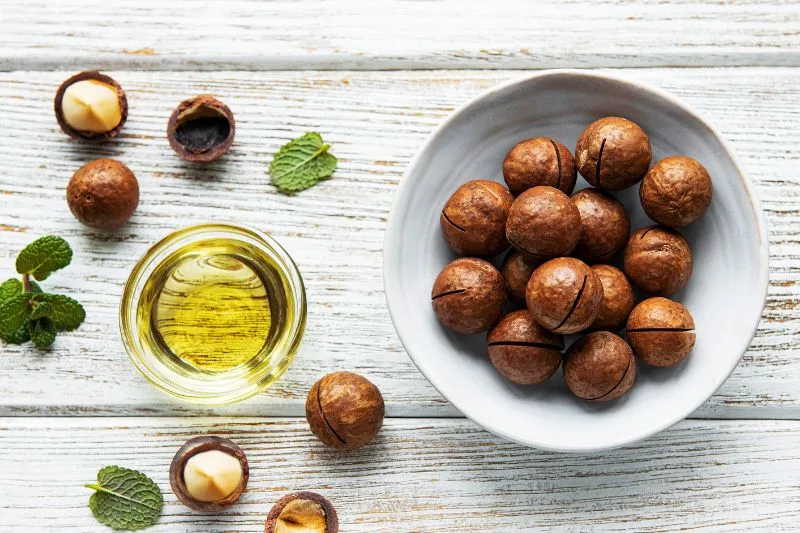 Olejek z orzechów makadamia i jego zastosowanie. Przyjrzyjmy mu się bliżej... 1