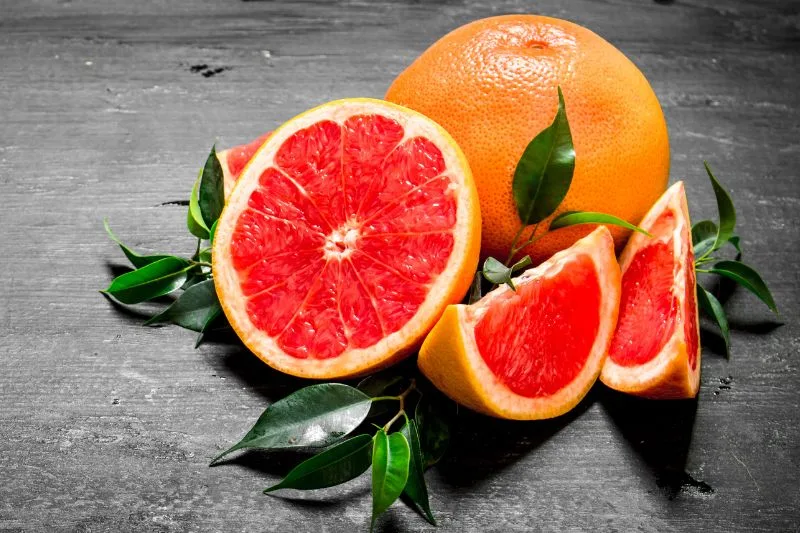 Grejpfrut - jakie ma właściwości i jakie ma wartości odżywcze? Uważaj jednak na te 3 przeciwwskazania! 3