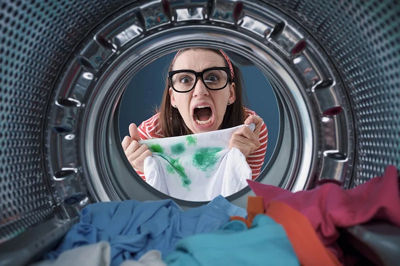 Jakie składniki szkodliwe zawierają popularne odplamiacze